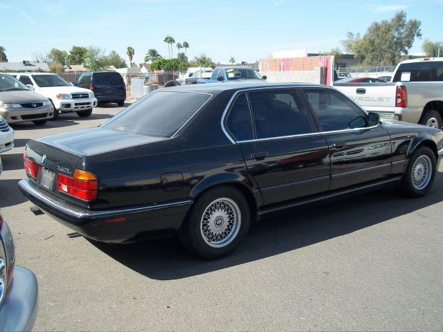 BMW 7 series 1993 photo 2