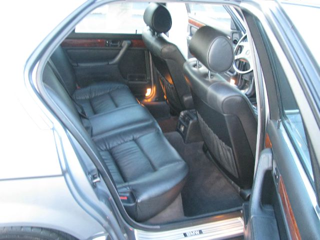 BMW 7 series 1993 photo 27