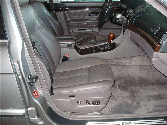 BMW 7 series 1997 photo 3