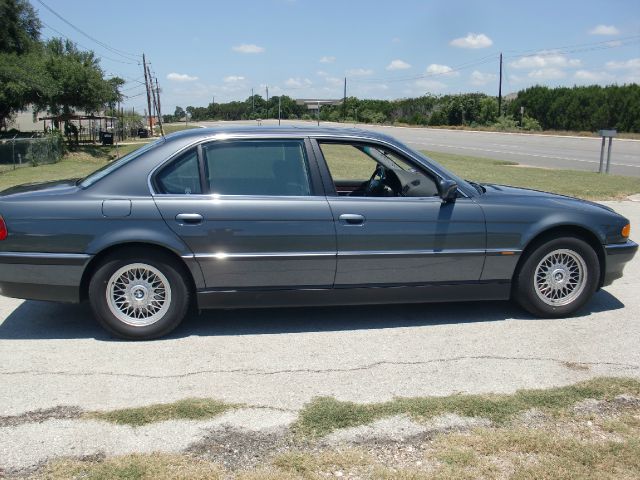 BMW 7 series 2000 photo 19