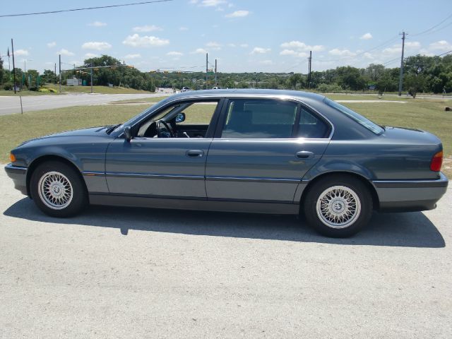 BMW 7 series 2000 photo 21