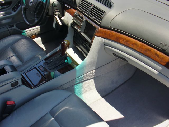 BMW 7 series 2000 photo 6