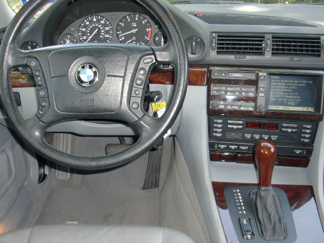 BMW 7 series 2000 photo 8