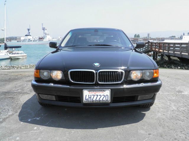 BMW 7 series 2000 photo 2
