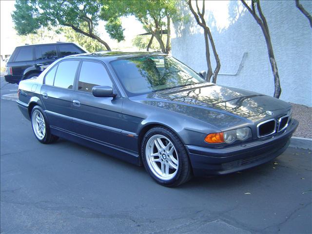 BMW 7 series 2000 photo 1