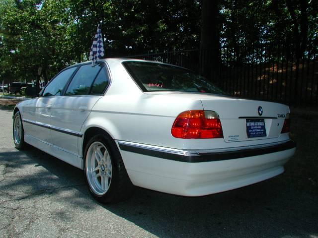 BMW 7 series 2000 photo 2