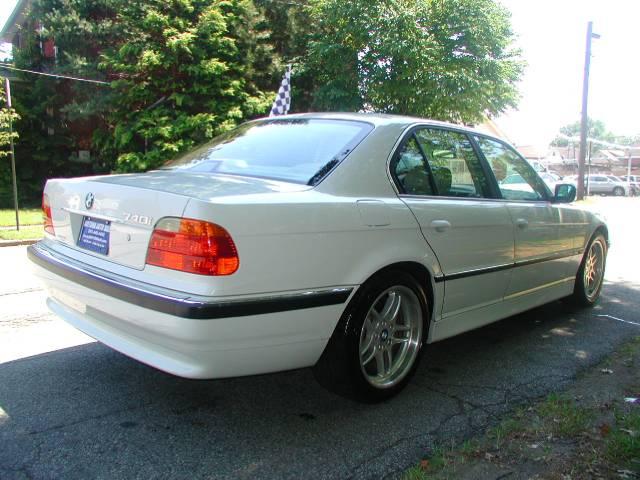 BMW 7 series 2000 photo 4