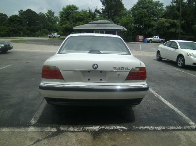 BMW 7 series 2000 photo 4