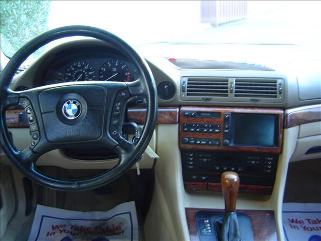 BMW 7 series 2000 photo 3