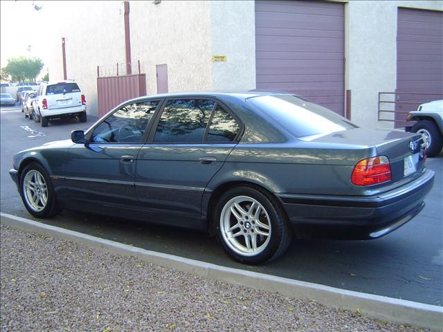 BMW 7 series 2000 photo 4