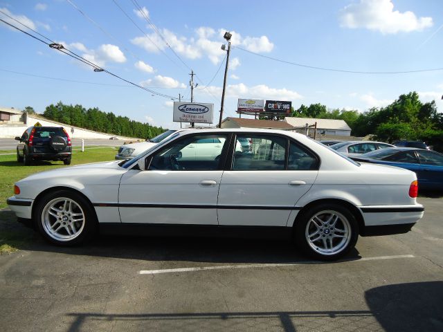 BMW 7 series 2000 photo 22