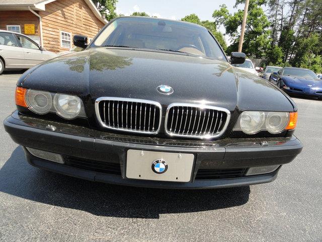 BMW 7 series 2000 photo 3