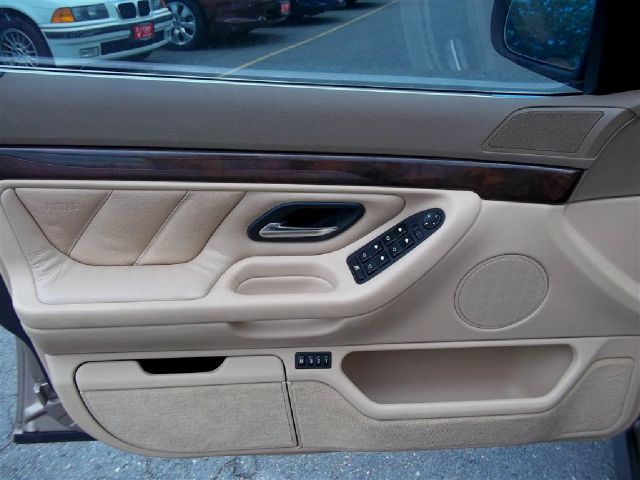 BMW 7 series 2000 photo 14