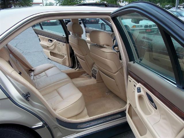 BMW 7 series 2000 photo 18