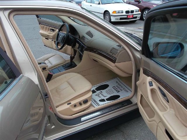 BMW 7 series 2000 photo 19