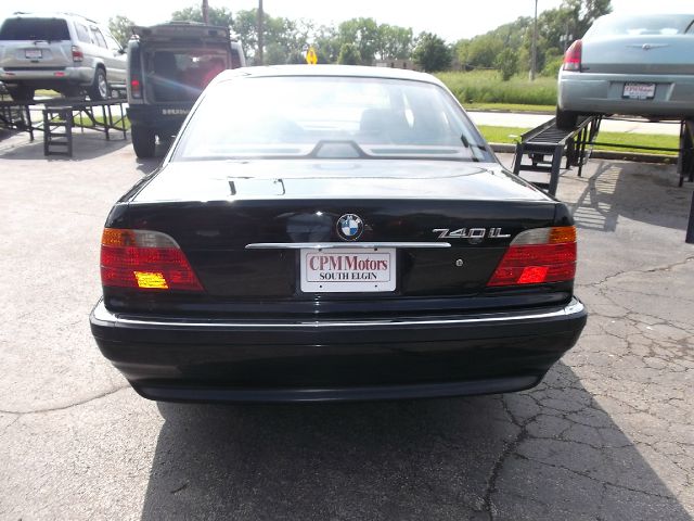 BMW 7 series 2000 photo 2