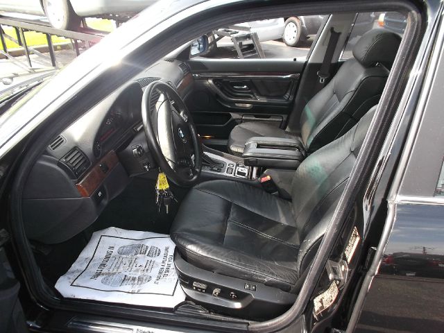 BMW 7 series 2000 photo 4