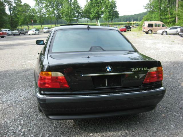 BMW 7 series 2000 photo 3