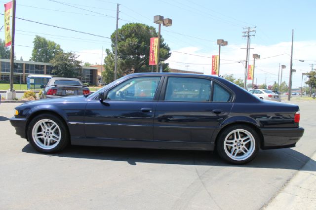 BMW 7 series 2001 photo 1