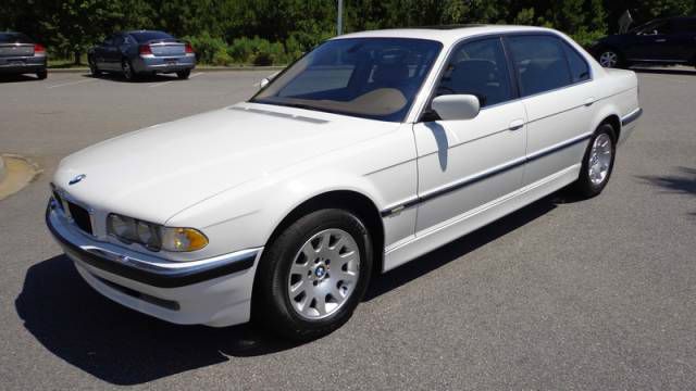 BMW 7 series 2001 photo 2