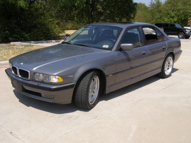 BMW 7 series 2001 photo 2