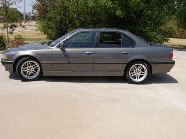 BMW 7 series 2001 photo 3