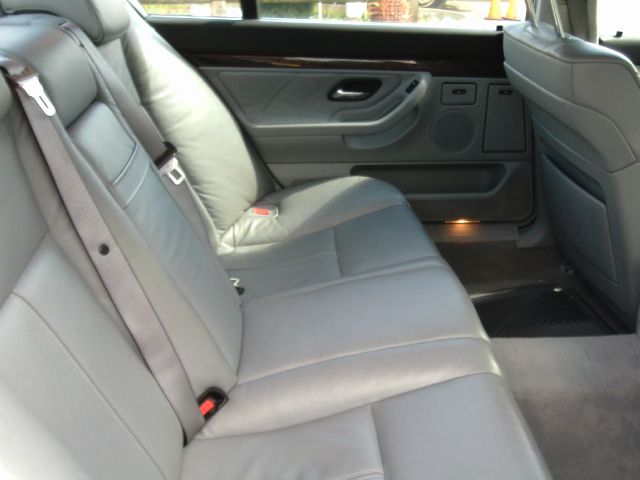 BMW 7 series 2001 photo 2