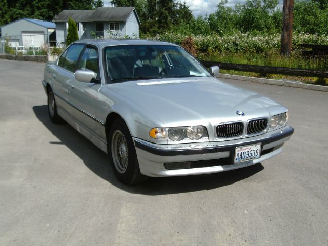 BMW 7 series 2001 photo 4