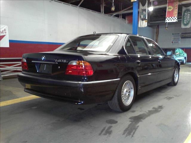 BMW 7 series 2001 photo 3