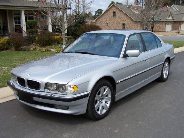 BMW 7 series 2001 photo 2