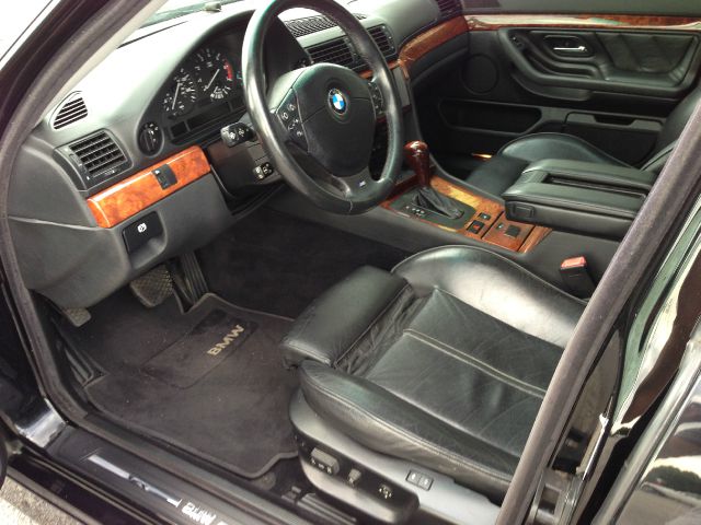 BMW 7 series 2001 photo 1