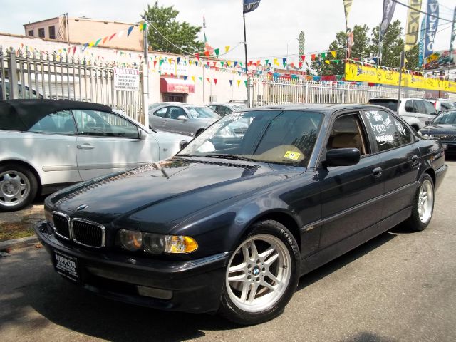 BMW 7 series 2001 photo 2