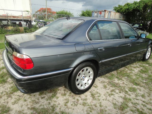 BMW 7 series 2001 photo 3