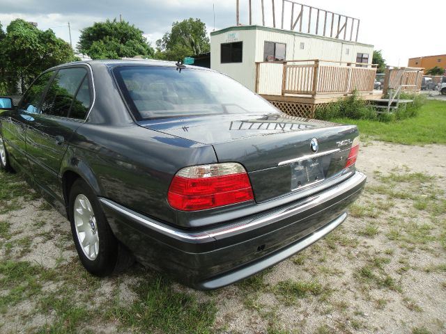 BMW 7 series 2001 photo 4