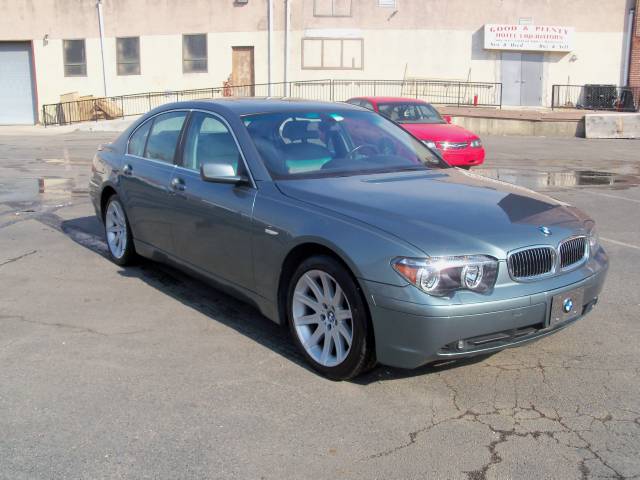 BMW 7 series 2002 photo 2