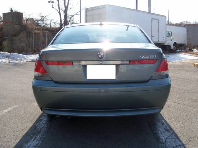 BMW 7 series 2002 photo 3