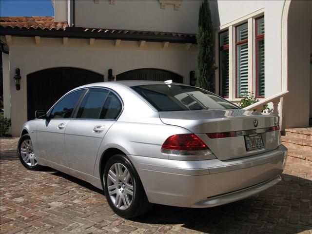 BMW 7 series 2002 photo 2