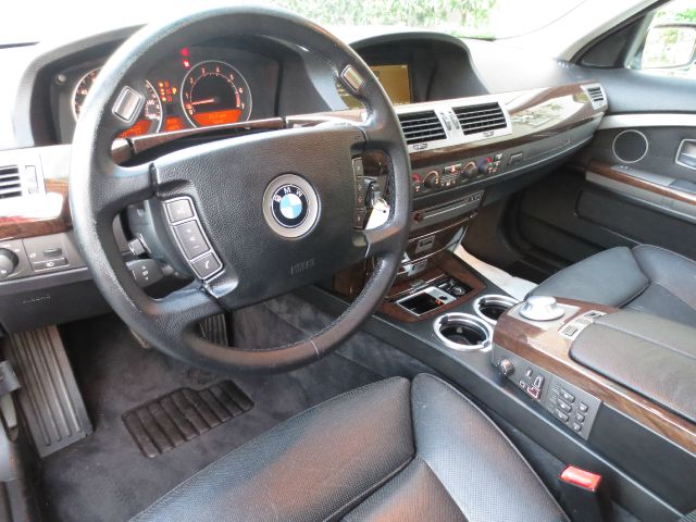 BMW 7 series 2002 photo 9