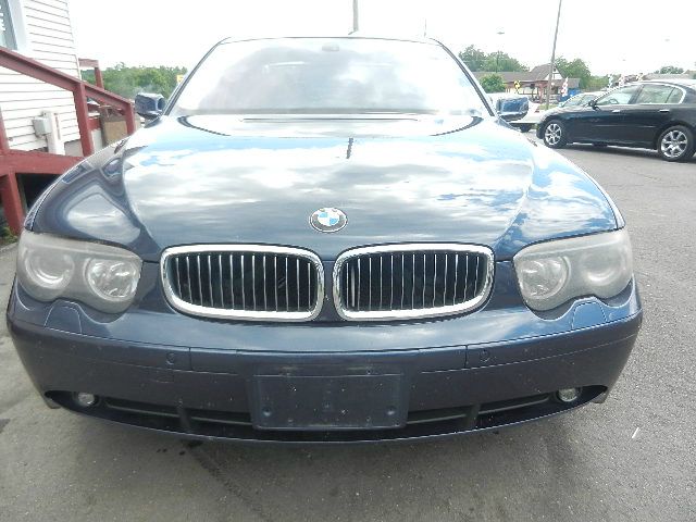 BMW 7 series 2002 photo 9