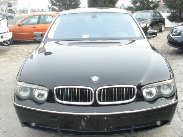 BMW 7 series 2002 photo 2