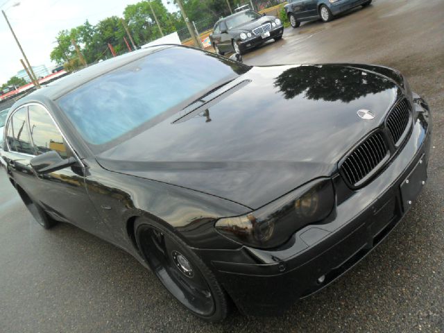 BMW 7 series 2002 photo 2