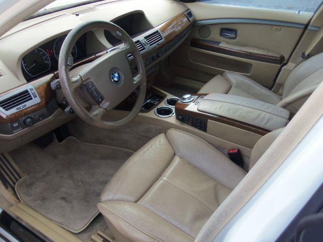 BMW 7 series 2003 photo 8