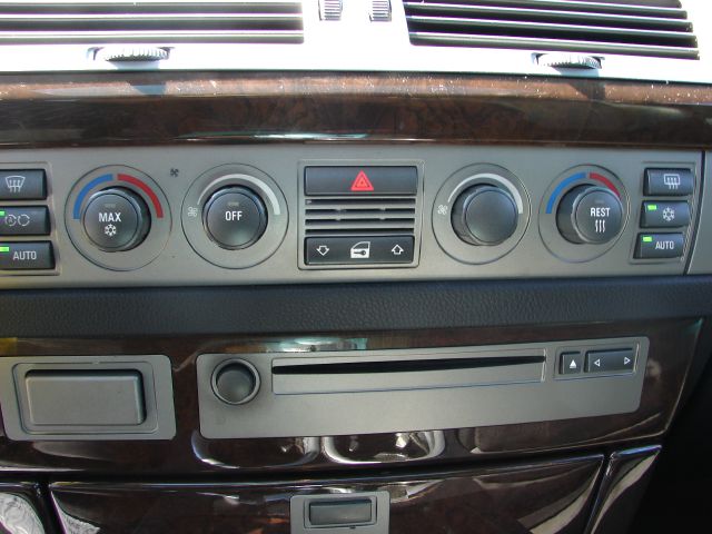 BMW 7 series 2003 photo 8