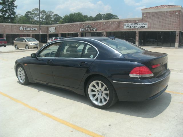 BMW 7 series 2003 photo 1