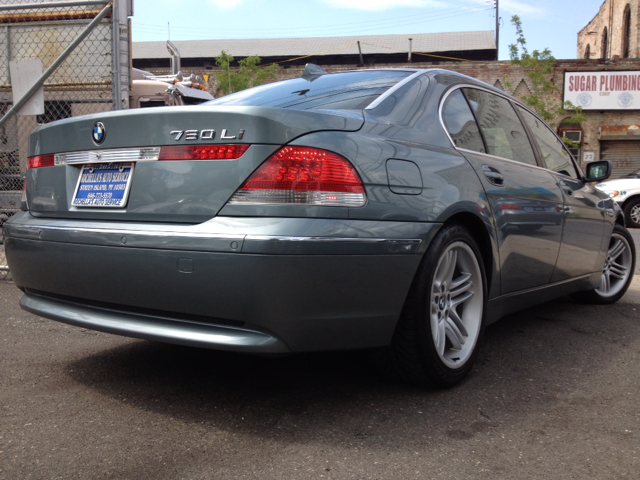 BMW 7 series 2003 photo 1