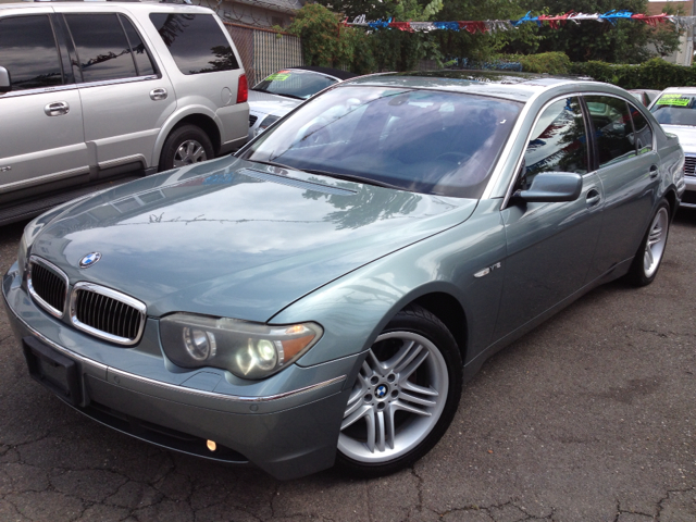 BMW 7 series 2003 photo 2