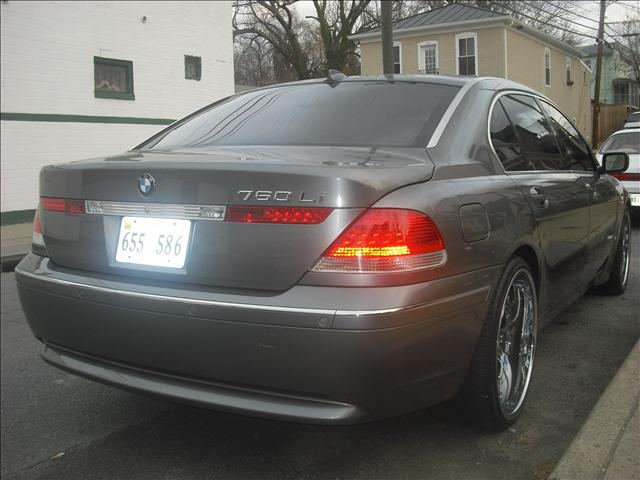 BMW 7 series 2003 photo 2