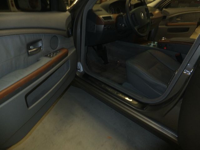 BMW 7 series 2003 photo 11