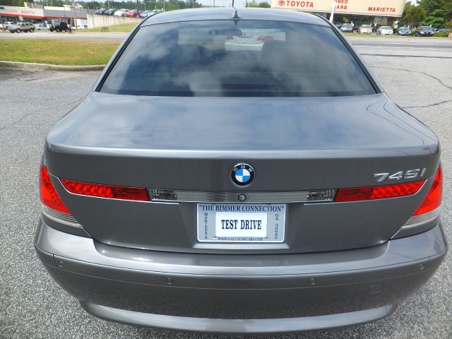 BMW 7 series 2003 photo 25