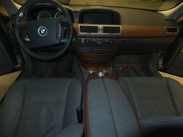 BMW 7 series 2003 photo 27